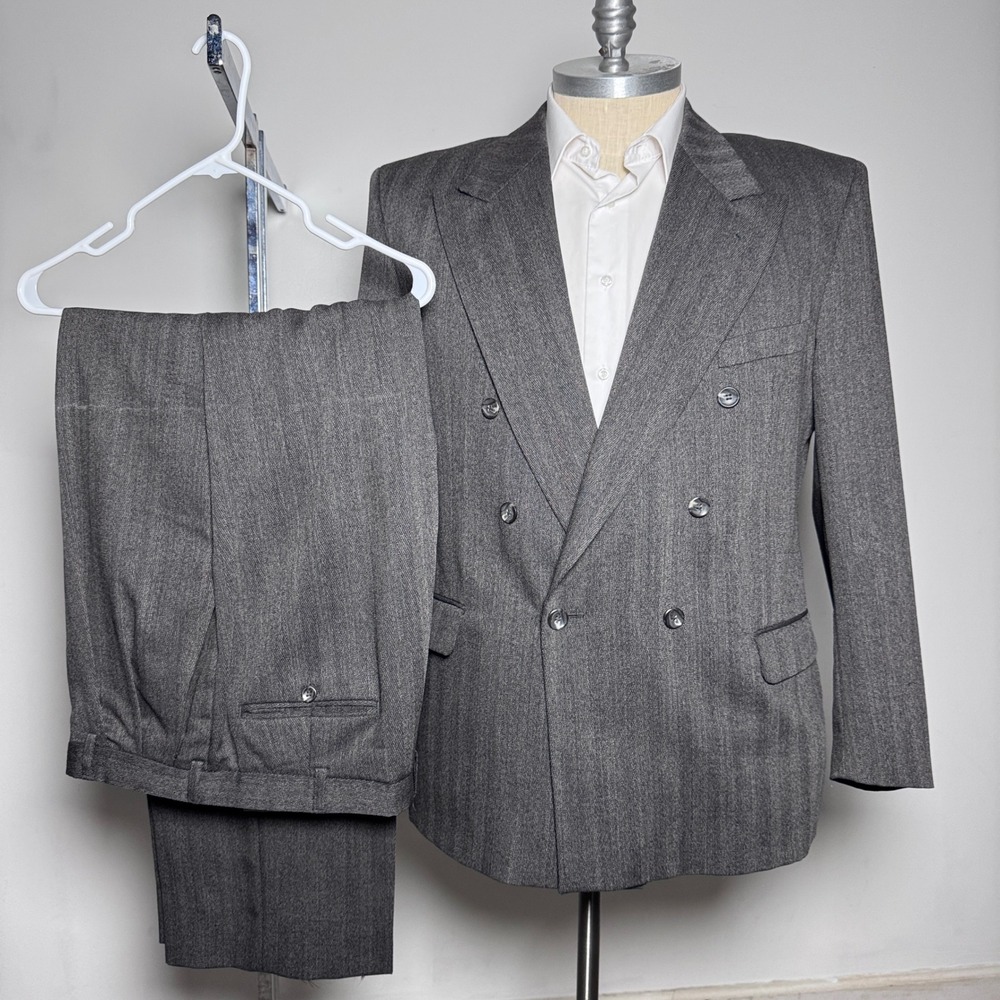 Fairfax Suit Mens 46R 34x32 Grey Herringbone Double Breasted Wool Vintage